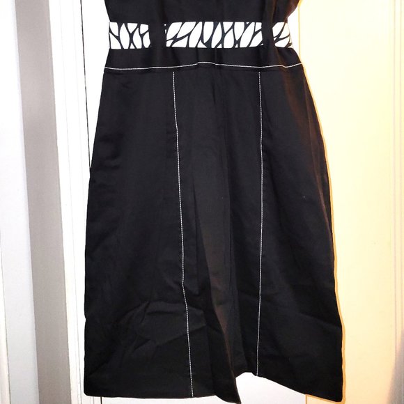 Citrine Black/White Strap - Sash Dress - 8 - Picture 5 of 5